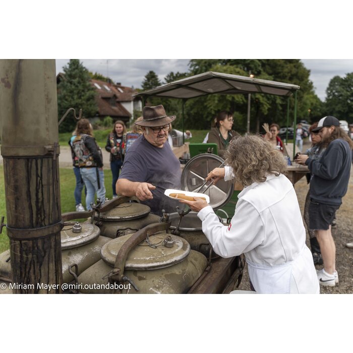 gallery carousel element #13